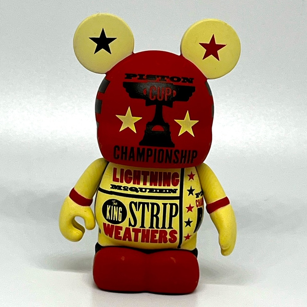 Disney Vinylmation Cars “Lightning McQueen” 3 inch figurine (rare)